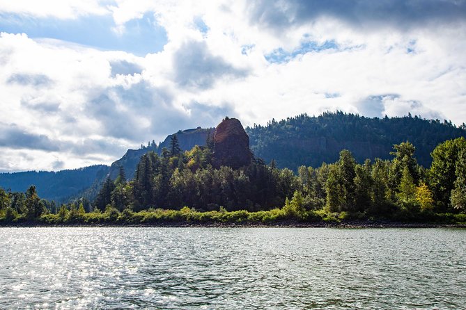 7 Wonders of the Gorge 3.5-hour Jetboat Cruise - Guides and captains: when the narration hits the right tempo