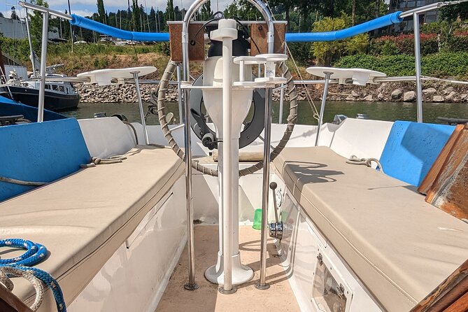 90 Minute Sailing Tour of Portland - Sailing vs Motoring: The Weather Reality Check (and How to Handle It)