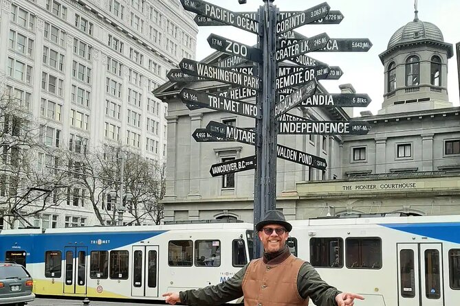 A Guided Walking Tour of Fabulous Downtown Portland, Oregon - The oldest art museum in the Pacific Northwest: Pietro Belluschi’s simple design