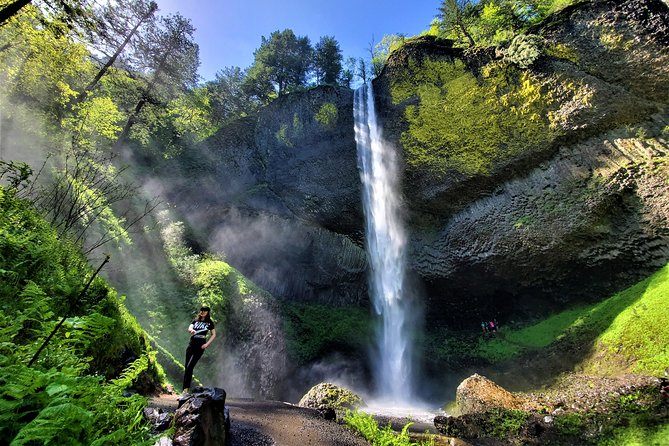 Columbia Gorge Waterfalls and Mt. Hood Tour - Full Day - Shepperd’s Dell, Wahkeena Falls, and Multnomah Falls Without the Guesswork