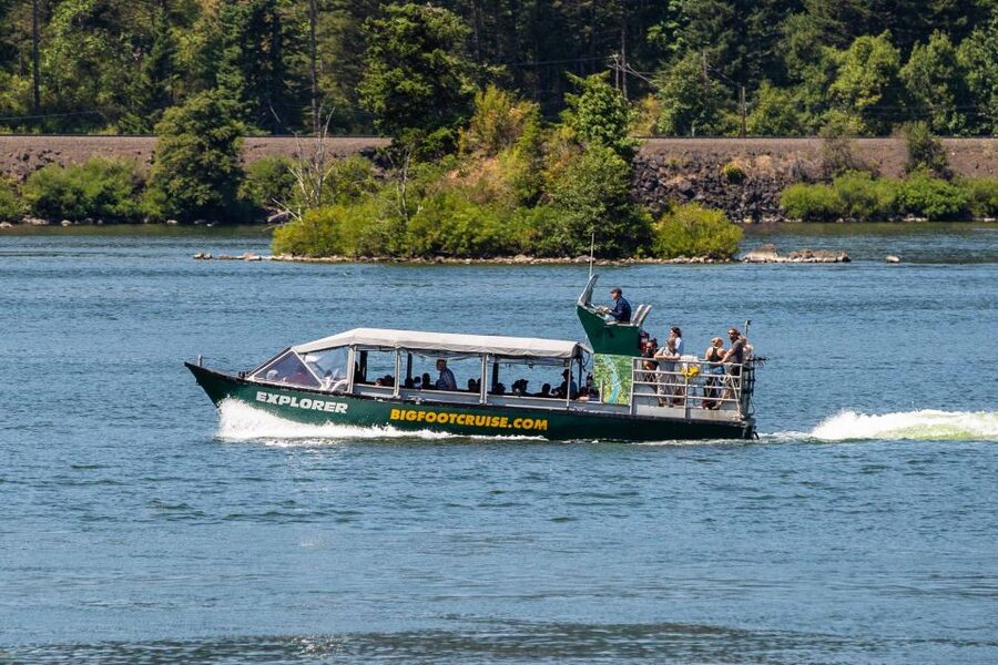 From Portland: 7 Wonders of the Gorge Jetboat Cruise - Multnomah Falls and the Photo Moments: Timing, Weather, and Angles