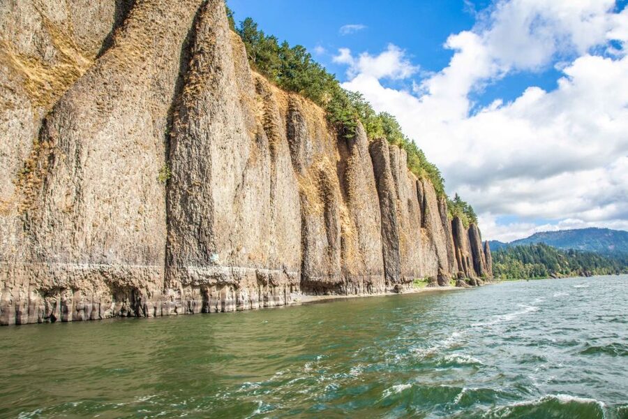 From Portland: 7 Wonders of the Gorge Jetboat Cruise - Price and Value: Is $91 Worth 3.5 Hours of Jetboat Time?