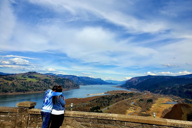 Half Day Columbia River Gorge Waterfalls Tour - The Quick Stops: Sheppard’s Dell and Wahkeena Falls