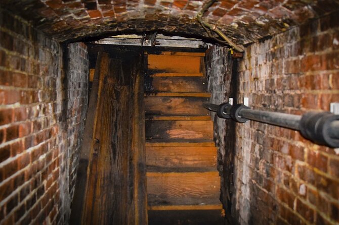 Haunted Underground Shanghai Tunnel Tour with Brewery Tastings - The history layer you’ll actually remember: shanghaiing, crimping, and ship-era Portland