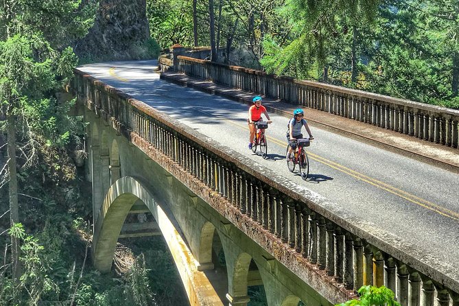 Hike and Bike Tour to Columbia River Gorge Waterfalls - The guides: what good hosting looks like on this route