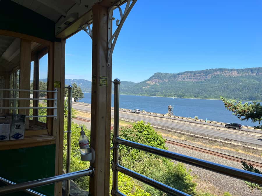 Multnomah Falls: Waterfall Corridor Hop-On Hop-Off Trolley - Price and Value: Why $35 Feels Reasonable Here