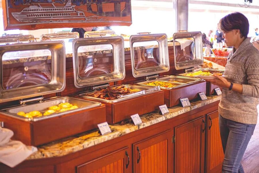 Portland: Brunch Cruise on Willamette River - The route: a calm two hours through Portland and Milwaukie