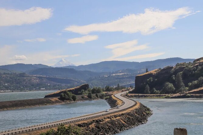 Portland City & Columbia Gorge Waterfalls: Our two best tours! - Old District Stories, Powell’s Books Area, and a Famous Truss Bridge Crossing