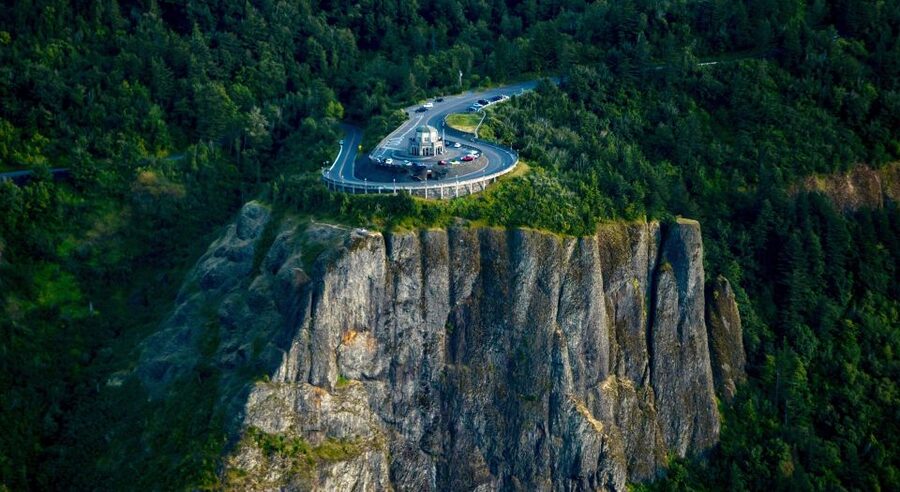 Portland: Columbia Gorge Waterfalls 40-Minute Scenic Flight - Bridge of the Gods: A Classic Crossing for PCT Hikers