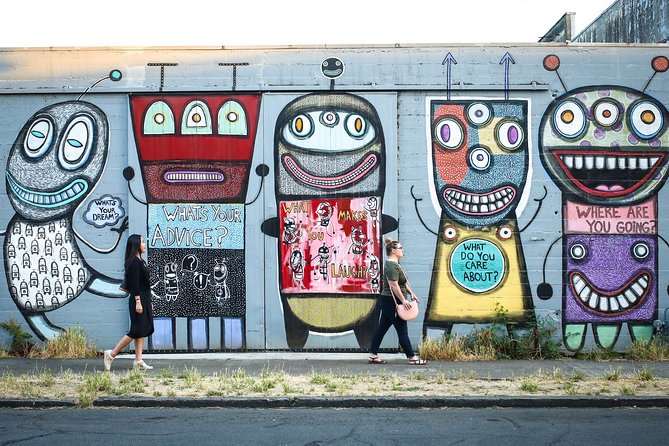 Portland: Food Carts, Pods, & Patios Tour - Goat Blocks Finale: Patios, Craft Beer, and a Portland-Loud Ending