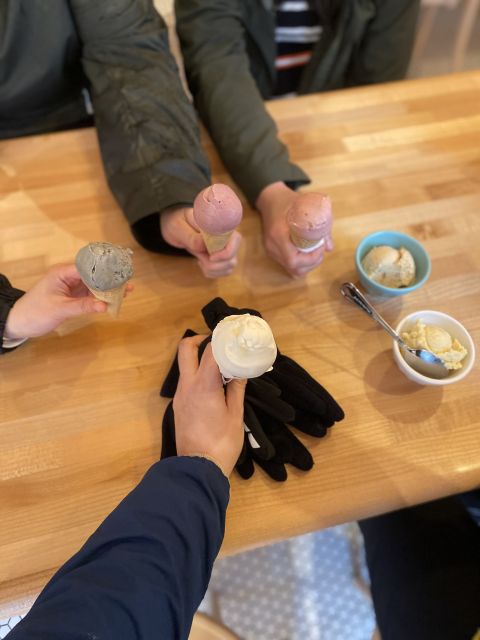 Portland: Guided Foodie Bike Tour - From Tom McCall Waterfront Park to the bridges: the ride that sets the mood