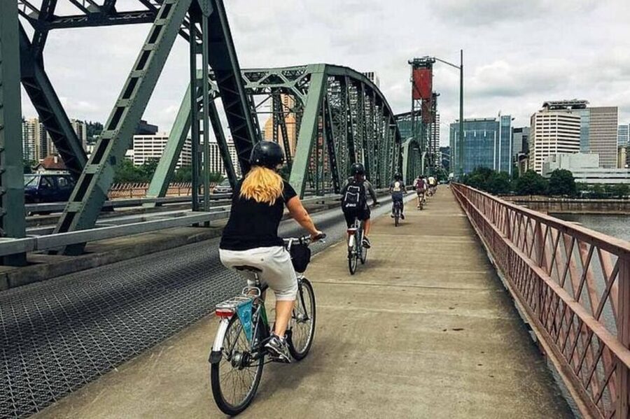 Portland: Guided Foodie Bike Tour - Cartopia: food truck pod energy with BBQ and market-style browsing