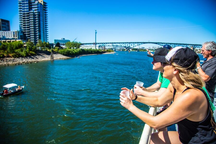 Portland: Happy Hour Sightseeing Cruise - Weather realities: rain or shine, plan like a local