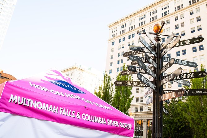 Portland Hop-On Hop-Off Pink Trolley Tour with Gray Line - 1 or 2 Day Pass - What the Live Guide Adds (and How to Use It)
