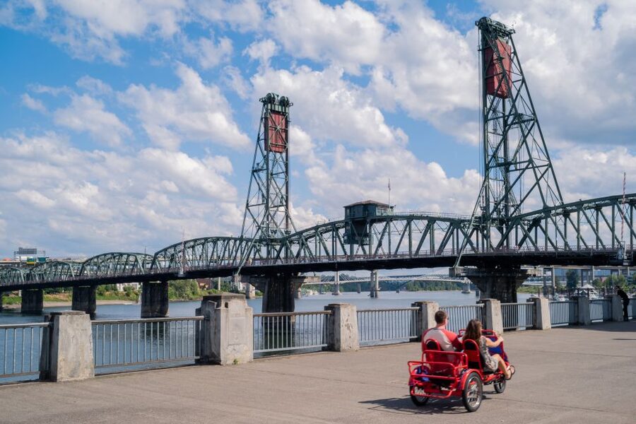 Portland: Morning City Highlights Tour - The Pearl District: From Old Industrial to Portland’s Arts-Forward Neighborhood