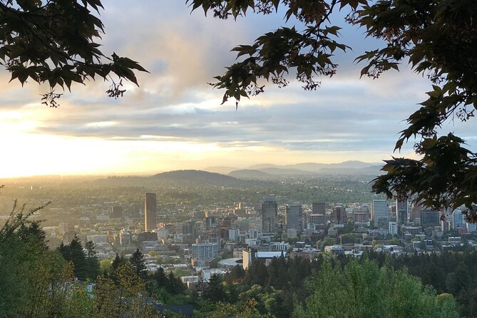 Portland, Oregon City Tour: Parks, Plazas and Views - Start at Director Park: Your Quick Portland Jump-Start