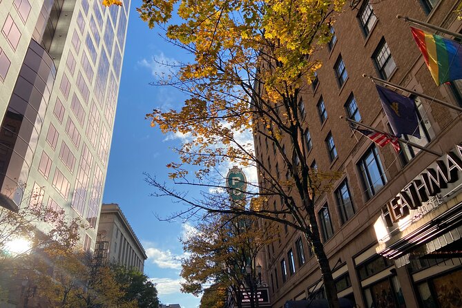Portland, Oregon City Tour: Parks, Plazas and Views - International Rose Test Garden and the Photo Stops That Matter