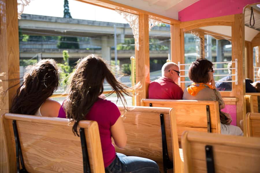 Portland, Oregon: Pink Trolley Hop-On Hop-Off Tour - Chinese Garden and the MAX connection: gardens plus transit logic