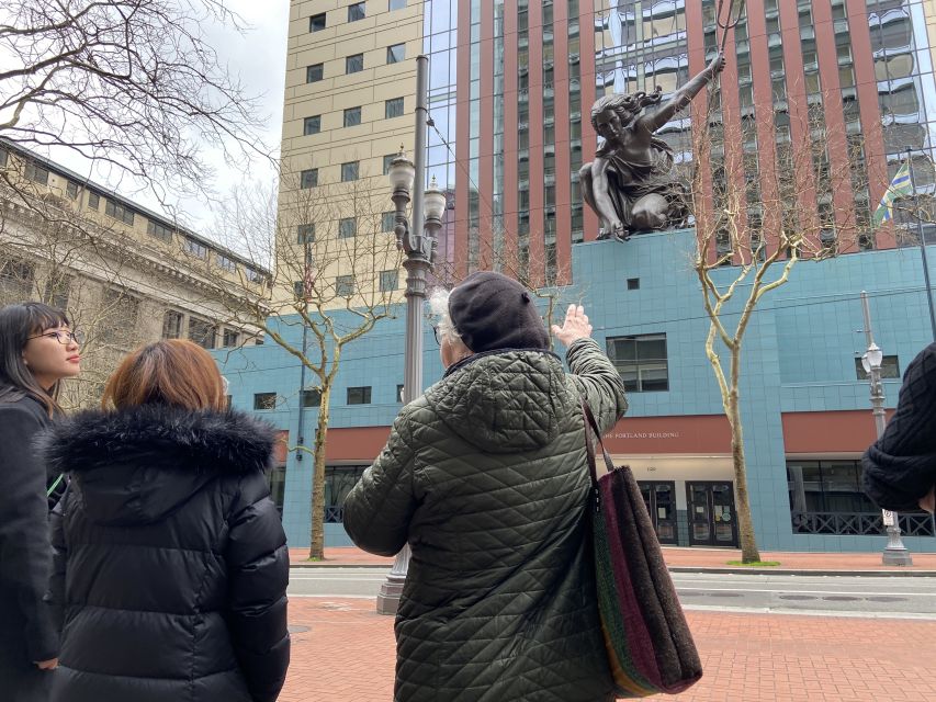 Portland, Oregon: Soul of the City Walking Tour - Architecture cues: cast iron fronts, the Portland Building, and why form matters