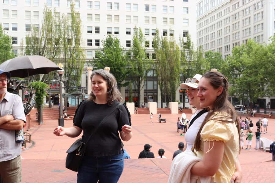 Portland: Secret Food Tour with Local Guide - A 3-hour walking tour that runs rain or shine