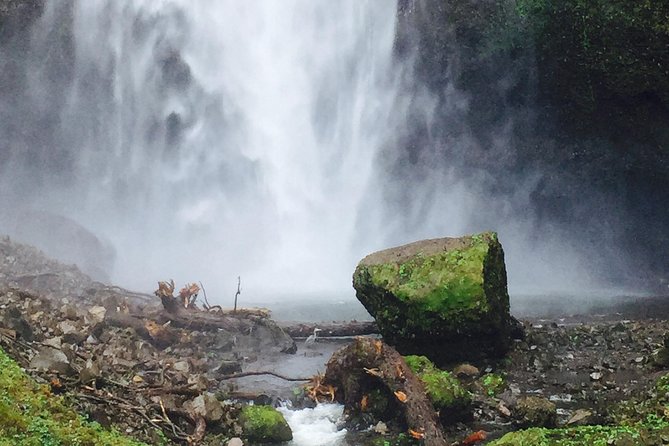 Private - 1/2 day Columbia River Gorge & Waterfalls Tour From Portland - Crown Point State Park, Vista House, and Horsetail Falls: viewpoints plus the dramatic finale