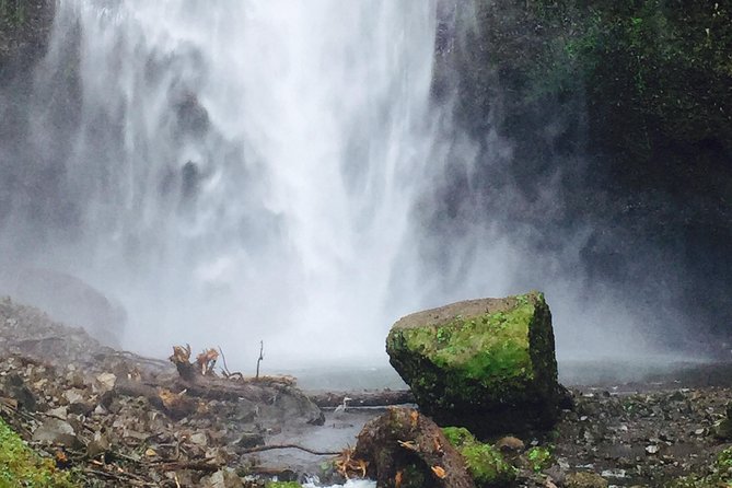 Small Group: Columbia River Gorge Waterfalls Tour from Portland - What the 4x4 Ride and Small Group Size Really Change