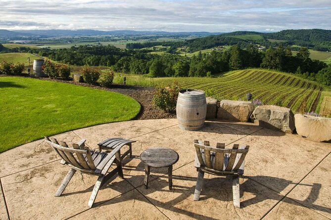 Small Group: Willamette Valley Wine Tour From Portland (Tasting Fees Included) - Stop 1: The Sea to Summit Check-In That Sets the Tone
