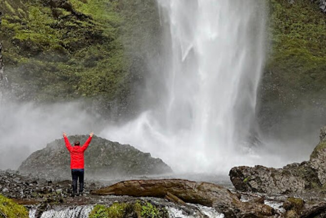 Sunset Tour of Multnomah Falls plus Vista House and Other Falls - A 3.5-hour loop that saves you real time