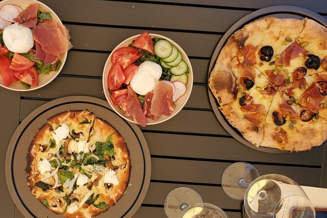 Willamette Valley Pinot Noir & Wood Fired Pizza Pairing Tour - Wood-fired pizza pairing: why it works better than a random lunch