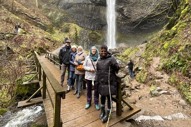 Wonderful Waterfalls: A Columbia River Gorge Tour - Entering the Gorge: A 3-Hour Waterfall Hit from Portland